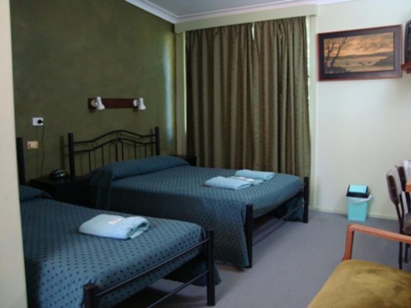 Bushmans Motor Inn